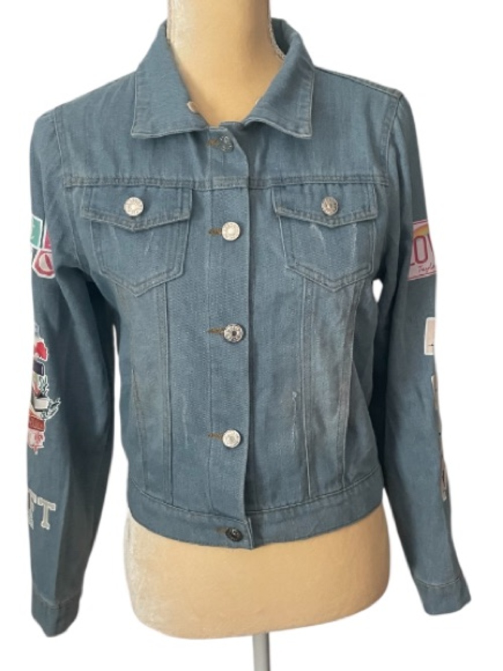 Taylor Swift Denim Jacket NWT Patches Graphic Blue Size L Swiftie - Picture 1 of 7